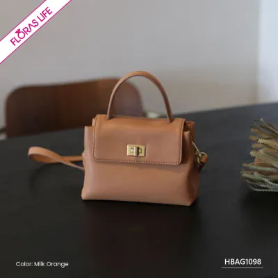 ELEGANT EASE WOMEN’S HANDBAG